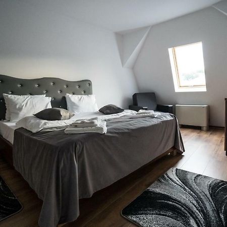 Hotel Darina Tarnaveni Tirnaveni Екстер'єр фото