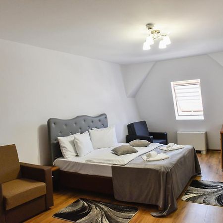 Hotel Darina Tarnaveni Tirnaveni Екстер'єр фото