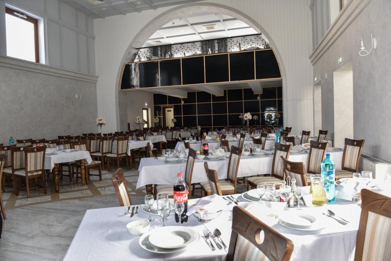 Hotel Darina Tarnaveni Tirnaveni Екстер'єр фото